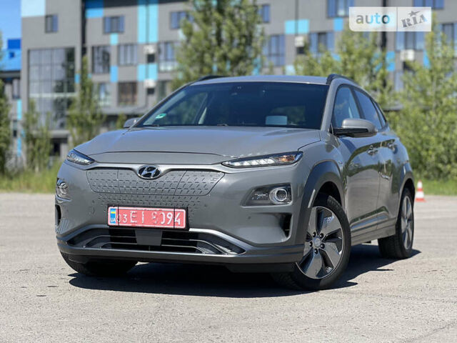 Хендай Kona Electric, объемом двигателя 0 л и пробегом 56 тыс. км за 16999 $, фото 1 на Automoto.ua