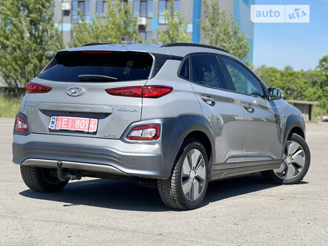 Хендай Kona Electric, объемом двигателя 0 л и пробегом 56 тыс. км за 16999 $, фото 10 на Automoto.ua