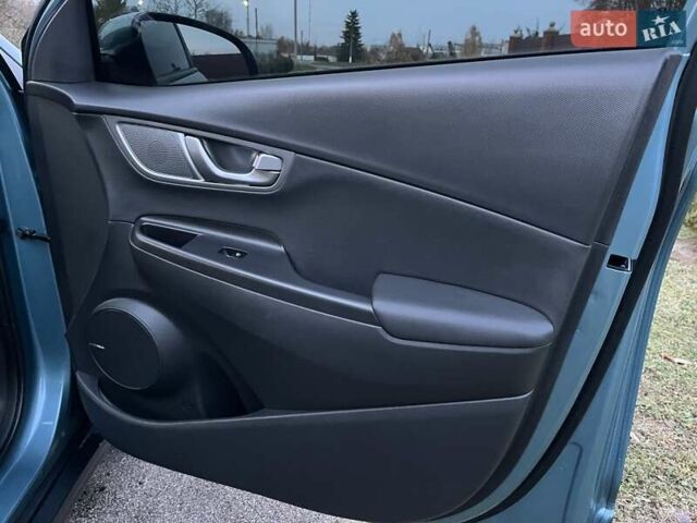 Хендай Kona Electric, объемом двигателя 0 л и пробегом 92 тыс. км за 18900 $, фото 64 на Automoto.ua