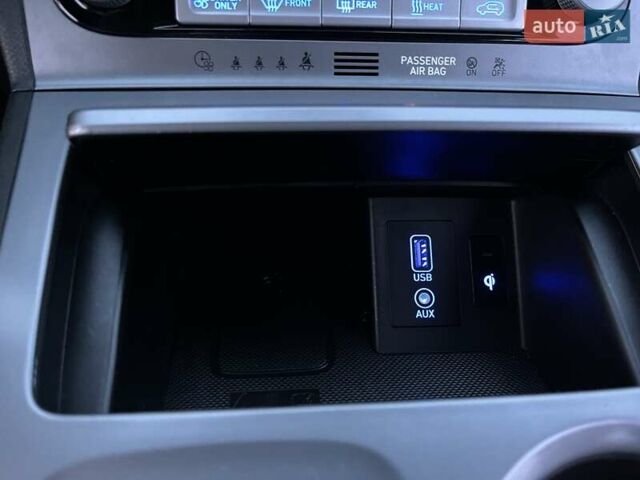 Хендай Kona Electric, объемом двигателя 0 л и пробегом 92 тыс. км за 18900 $, фото 47 на Automoto.ua