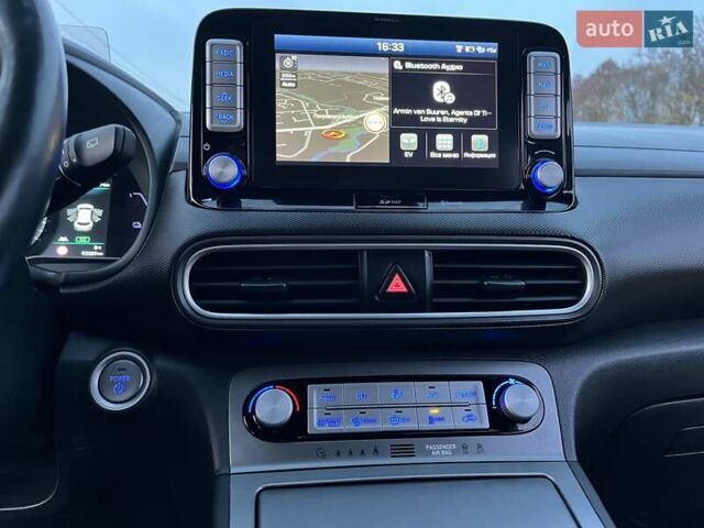 Хендай Kona Electric, объемом двигателя 0 л и пробегом 92 тыс. км за 18900 $, фото 51 на Automoto.ua