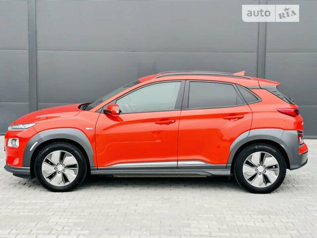 Хендай Kona Electric, объемом двигателя 0 л и пробегом 125 тыс. км за 18500 $, фото 3 на Automoto.ua