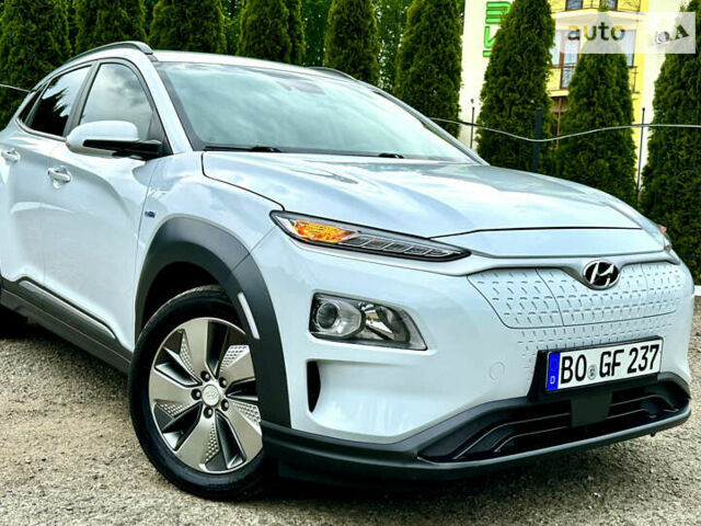 Хендай Kona Electric, объемом двигателя 0 л и пробегом 88 тыс. км за 16999 $, фото 1 на Automoto.ua