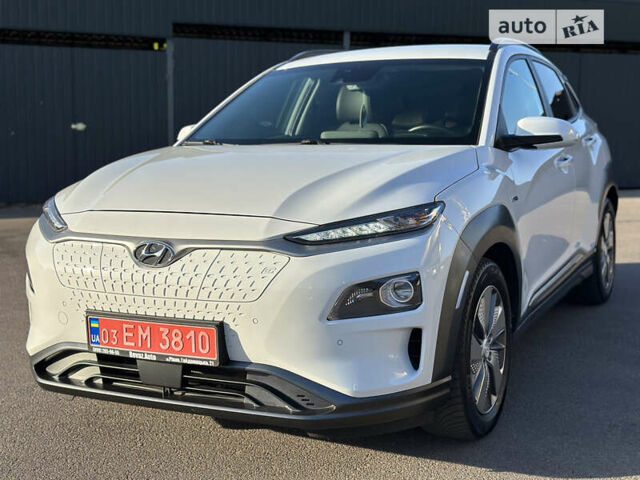 Хендай Kona Electric, объемом двигателя 0 л и пробегом 118 тыс. км за 17500 $, фото 2 на Automoto.ua