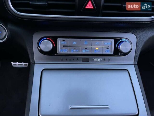 Хендай Kona Electric, объемом двигателя 0 л и пробегом 92 тыс. км за 18900 $, фото 41 на Automoto.ua