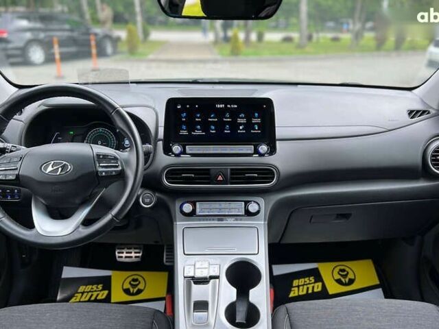 Хендай Kona Electric, объемом двигателя 0 л и пробегом 101 тыс. км за 17690 $, фото 13 на Automoto.ua