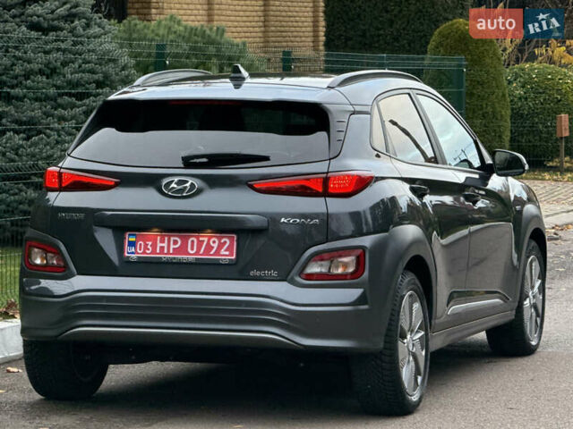 Хендай Kona Electric, объемом двигателя 0 л и пробегом 81 тыс. км за 18150 $, фото 43 на Automoto.ua