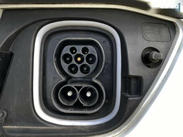 Хендай Kona Electric, об'ємом двигуна 0 л та пробігом 69 тис. км за 19600 $, фото 24 на Automoto.ua