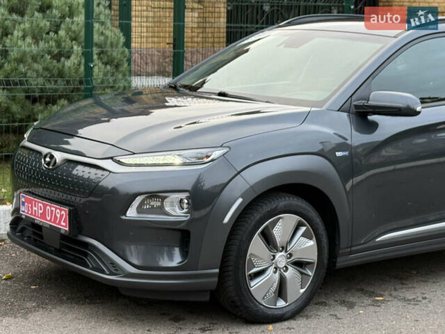 Хендай Kona Electric, объемом двигателя 0 л и пробегом 81 тыс. км за 18150 $, фото 22 на Automoto.ua