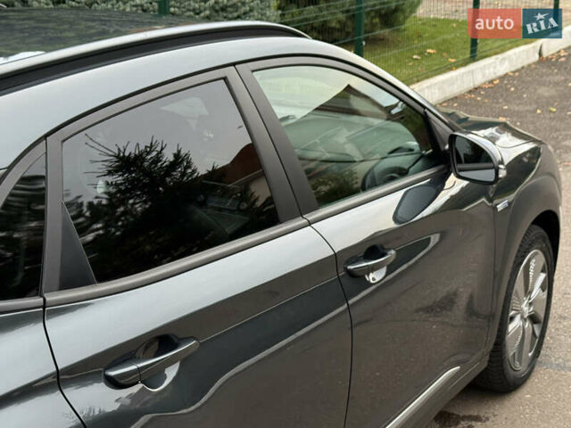 Хендай Kona Electric, объемом двигателя 0 л и пробегом 81 тыс. км за 18150 $, фото 25 на Automoto.ua