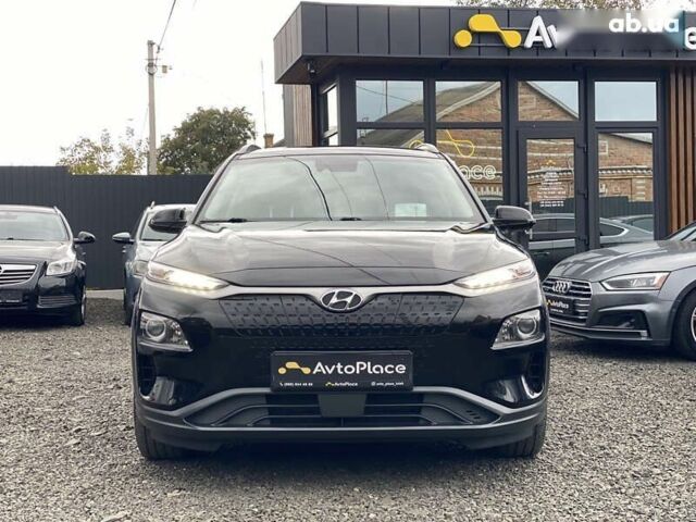 Хендай Kona Electric, объемом двигателя 0 л и пробегом 123 тыс. км за 18900 $, фото 17 на Automoto.ua