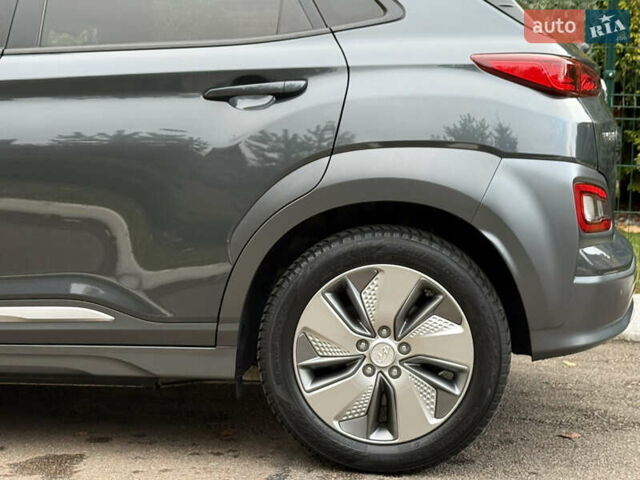 Хендай Kona Electric, объемом двигателя 0 л и пробегом 81 тыс. км за 18150 $, фото 17 на Automoto.ua