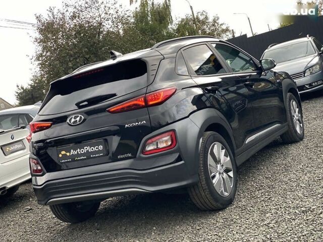 Хендай Kona Electric, объемом двигателя 0 л и пробегом 123 тыс. км за 18900 $, фото 18 на Automoto.ua