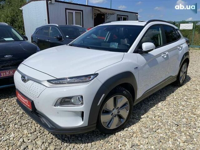 Хендай Kona Electric, объемом двигателя 0 л и пробегом 93 тыс. км за 19800 $, фото 13 на Automoto.ua