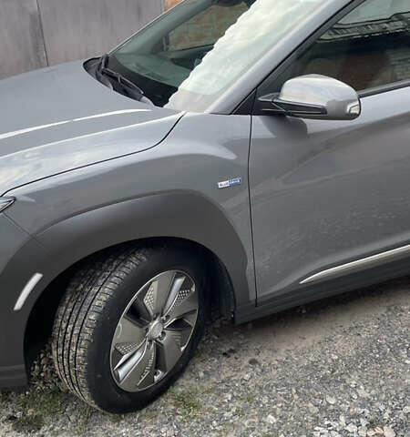 Хендай Kona Electric, объемом двигателя 0 л и пробегом 98 тыс. км за 18500 $, фото 4 на Automoto.ua