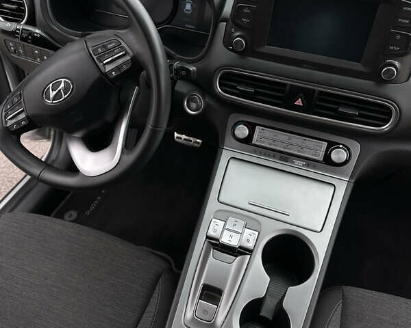 Хендай Kona Electric, объемом двигателя 0 л и пробегом 112 тыс. км за 17200 $, фото 20 на Automoto.ua