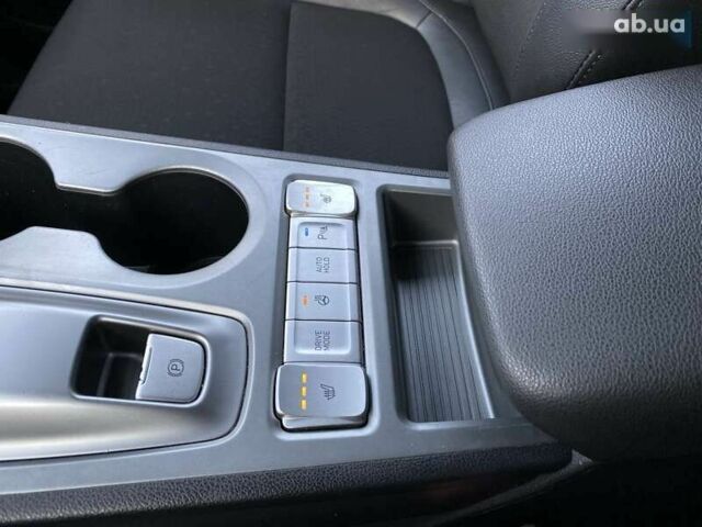 Хендай Kona Electric, объемом двигателя 0 л и пробегом 73 тыс. км за 18700 $, фото 9 на Automoto.ua