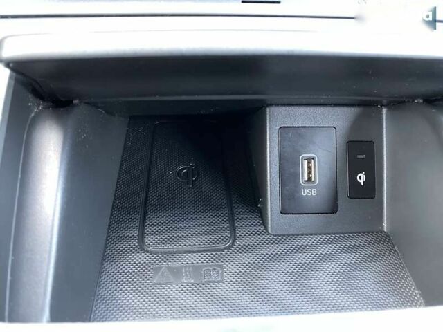 Хендай Kona Electric, объемом двигателя 0 л и пробегом 73 тыс. км за 18700 $, фото 8 на Automoto.ua