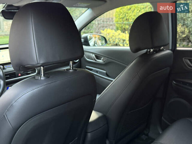 Хендай Kona Electric, объемом двигателя 0 л и пробегом 81 тыс. км за 18150 $, фото 77 на Automoto.ua