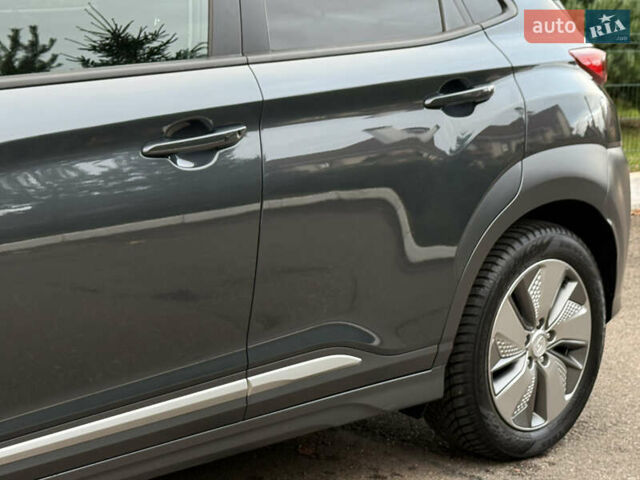 Хендай Kona Electric, объемом двигателя 0 л и пробегом 81 тыс. км за 18150 $, фото 31 на Automoto.ua
