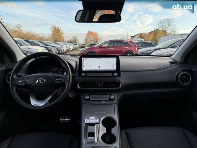 Хендай Kona Electric, объемом двигателя 0 л и пробегом 36 тыс. км за 20700 $, фото 2 на Automoto.ua