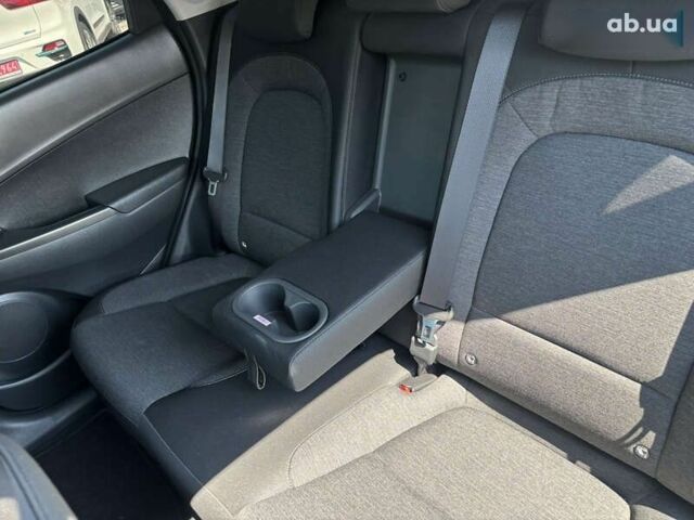 Хендай Kona Electric, объемом двигателя 0 л и пробегом 70 тыс. км за 18500 $, фото 19 на Automoto.ua