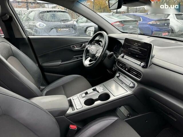 Хендай Kona Electric, объемом двигателя 0 л и пробегом 167 тыс. км за 17700 $, фото 28 на Automoto.ua
