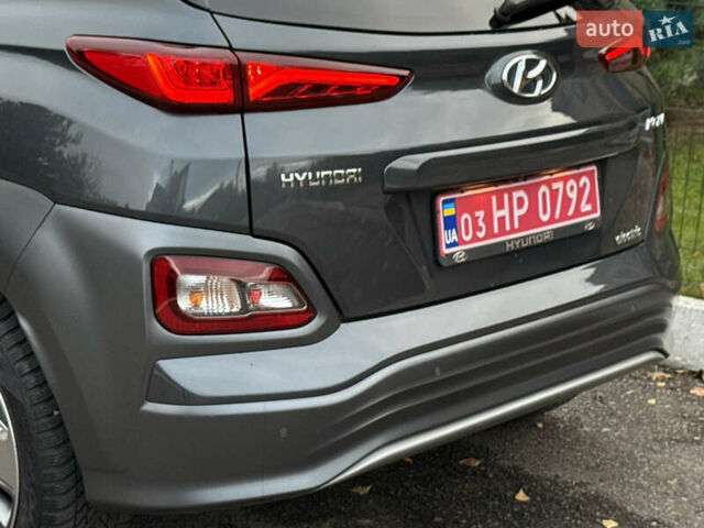 Хендай Kona Electric, объемом двигателя 0 л и пробегом 81 тыс. км за 18150 $, фото 57 на Automoto.ua