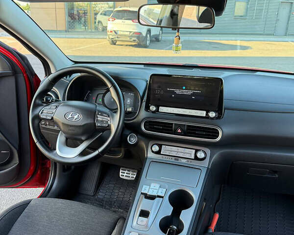 Хендай Kona Electric, об'ємом двигуна 0 л та пробігом 74 тис. км за 17500 $, фото 17 на Automoto.ua