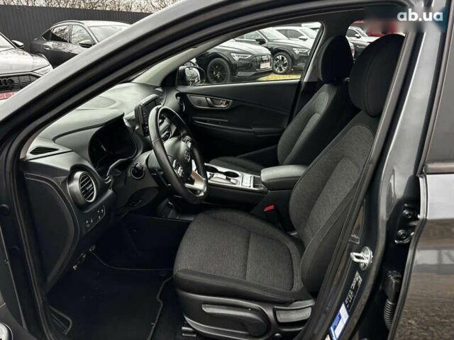 Хендай Kona Electric, объемом двигателя 0 л и пробегом 53 тыс. км за 15700 $, фото 17 на Automoto.ua