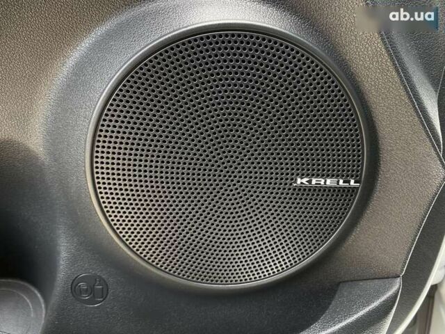 Хендай Kona Electric, объемом двигателя 0 л и пробегом 93 тыс. км за 19800 $, фото 5 на Automoto.ua