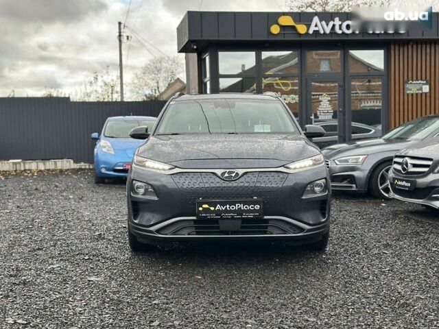 Хендай Kona Electric, объемом двигателя 0 л и пробегом 167 тыс. км за 17700 $, фото 2 на Automoto.ua
