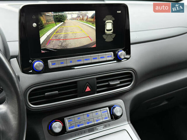 Хендай Kona Electric, объемом двигателя 0 л и пробегом 81 тыс. км за 18150 $, фото 116 на Automoto.ua