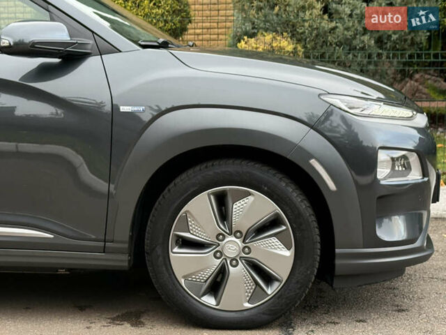 Хендай Kona Electric, объемом двигателя 0 л и пробегом 81 тыс. км за 18150 $, фото 15 на Automoto.ua