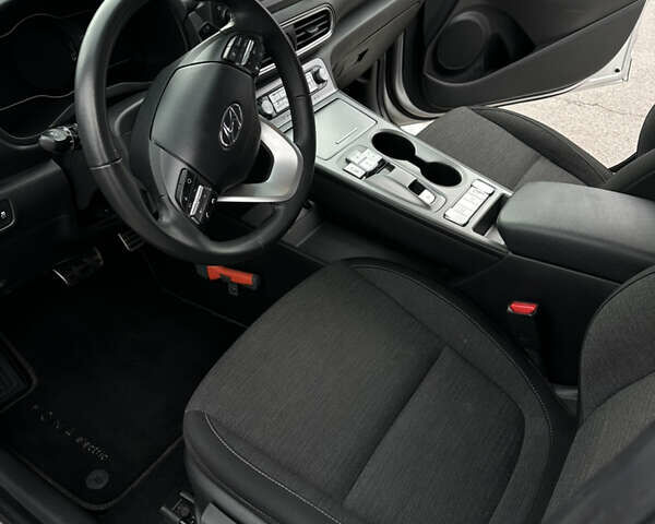 Хендай Kona Electric, объемом двигателя 0 л и пробегом 112 тыс. км за 17200 $, фото 27 на Automoto.ua