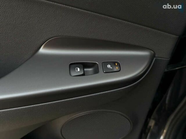 Хендай Kona Electric, объемом двигателя 0 л и пробегом 36 тыс. км за 20700 $, фото 5 на Automoto.ua