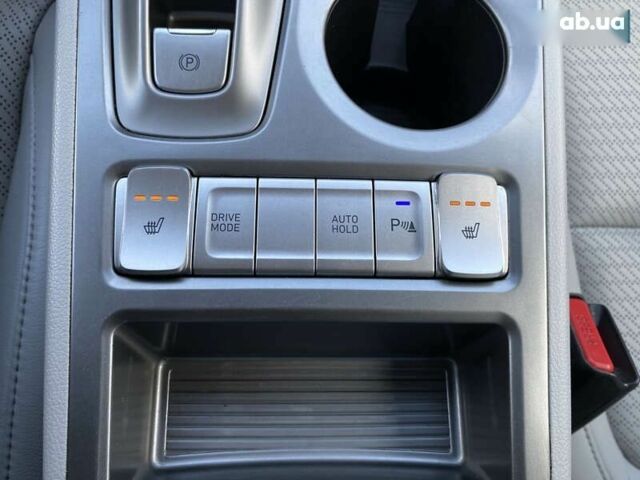 Хендай Kona Electric, объемом двигателя 0 л и пробегом 115 тыс. км за 18700 $, фото 6 на Automoto.ua