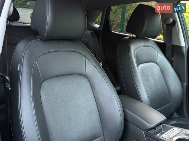 Хендай Kona Electric, объемом двигателя 0 л и пробегом 81 тыс. км за 18150 $, фото 106 на Automoto.ua