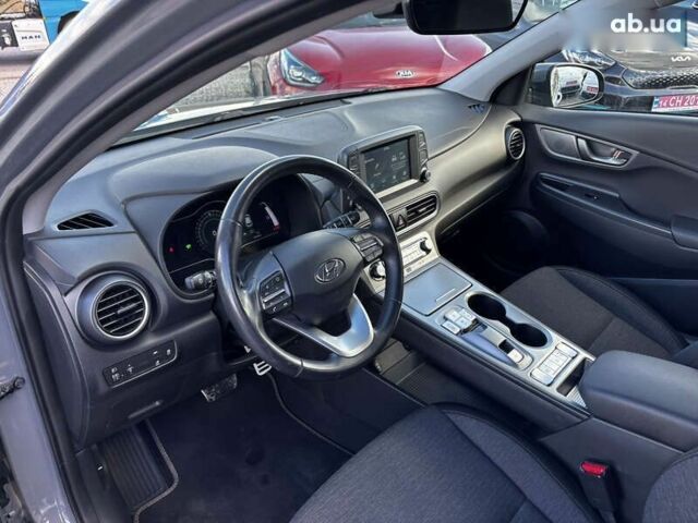 Хендай Kona Electric, объемом двигателя 0 л и пробегом 50 тыс. км за 15400 $, фото 17 на Automoto.ua