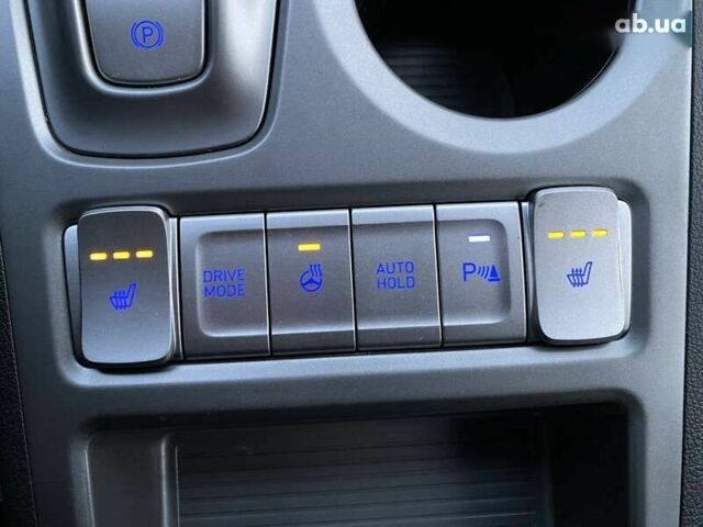 Хендай Kona Electric, объемом двигателя 0 л и пробегом 70 тыс. км за 18900 $, фото 10 на Automoto.ua