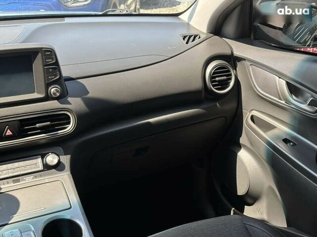 Хендай Kona Electric, объемом двигателя 0 л и пробегом 70 тыс. км за 14600 $, фото 22 на Automoto.ua