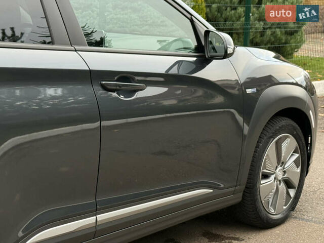 Хендай Kona Electric, объемом двигателя 0 л и пробегом 81 тыс. км за 18150 $, фото 29 на Automoto.ua