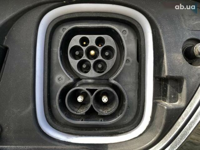 Хендай Kona Electric, об'ємом двигуна 0 л та пробігом 101 тис. км за 18900 $, фото 22 на Automoto.ua