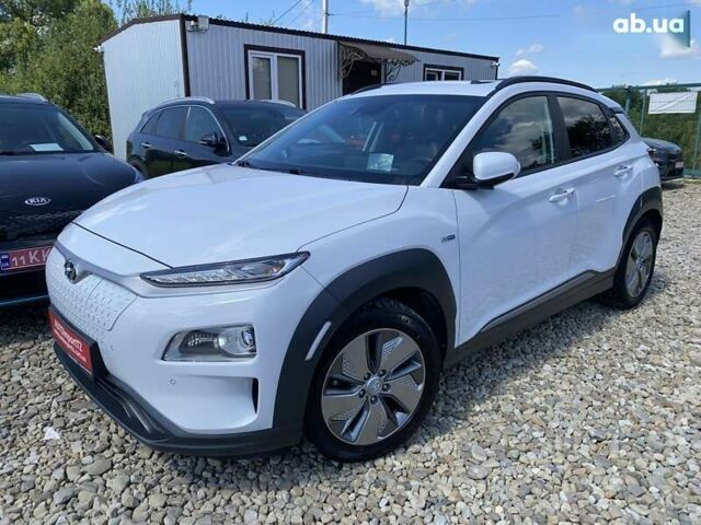 Хендай Kona Electric, объемом двигателя 0 л и пробегом 93 тыс. км за 19800 $, фото 12 на Automoto.ua