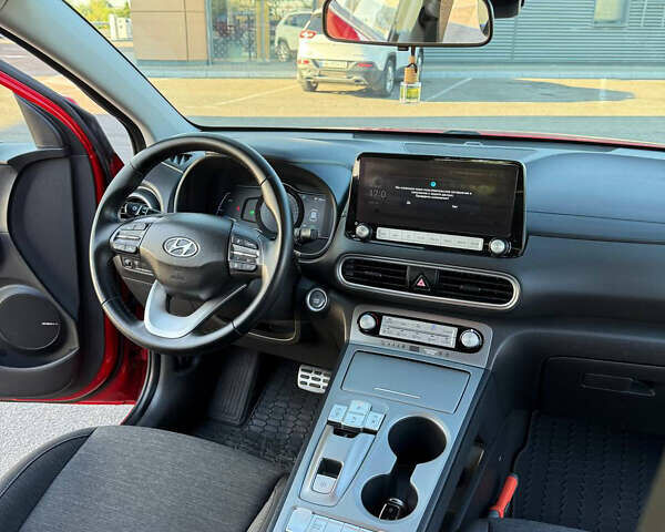 Хендай Kona Electric, об'ємом двигуна 0 л та пробігом 74 тис. км за 17500 $, фото 16 на Automoto.ua