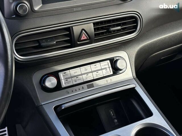 Хендай Kona Electric, объемом двигателя 0 л и пробегом 50 тыс. км за 15400 $, фото 27 на Automoto.ua