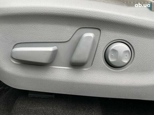 Хендай Kona Electric, объемом двигателя 0 л и пробегом 115 тыс. км за 18700 $, фото 8 на Automoto.ua