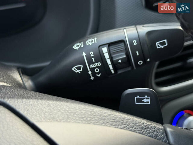 Хендай Kona Electric, объемом двигателя 0 л и пробегом 81 тыс. км за 18150 $, фото 72 на Automoto.ua