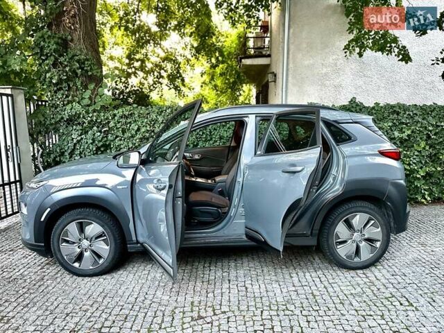 Хендай Kona Electric, объемом двигателя 0 л и пробегом 27 тыс. км за 14100 $, фото 6 на Automoto.ua