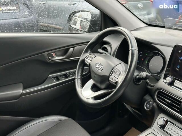 Хендай Kona Electric, объемом двигателя 0 л и пробегом 167 тыс. км за 17700 $, фото 26 на Automoto.ua